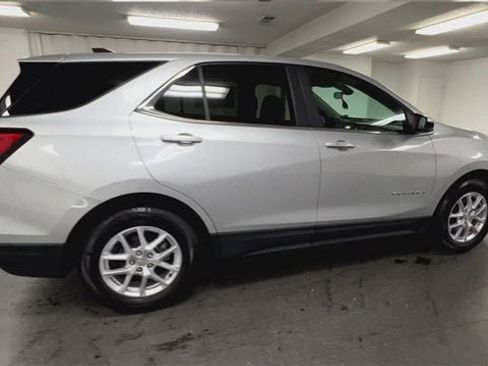 Used 2022 Chevrolet Equinox LT image 9