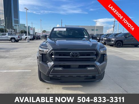 Certified 2026 Toyota Tacoma SR5 AWD/4WD image 9