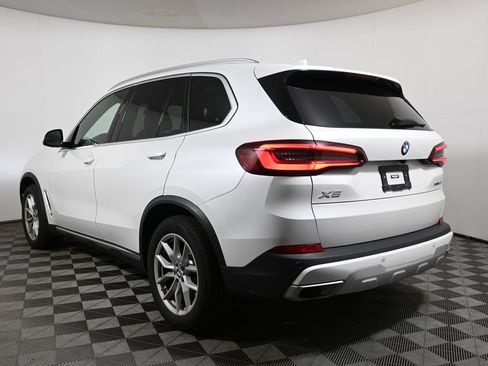 Used 2023 BMW X5 xDrive40i w/ Premium Package AWD/4WD image 9