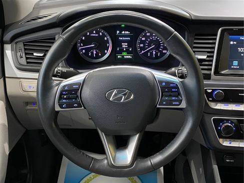Used 2018 Hyundai Sonata SEL w/ Cargo Package image 18