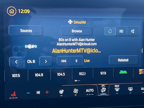 Used 2024 Ford Mustang GT Premium image 17