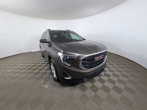 Used 2019 GMC Terrain SLE w/ Driver Convenience Package FWD image 27
