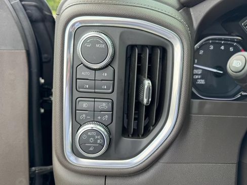 Used 2020 GMC Sierra 1500 SLT w/ SLT Premium Plus Package AWD/4WD image 26