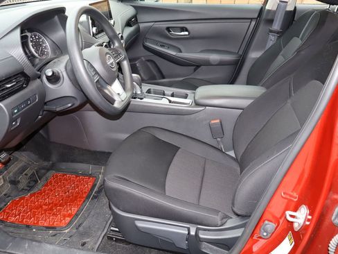 Used 2024 Nissan Sentra SV w/ Trunk Package image 15