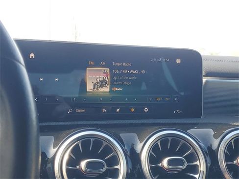 Used 2020 Mercedes-Benz CLA 250 image 18