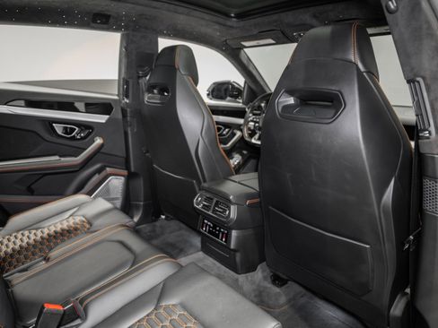 Used 2020 Lamborghini Urus image 24