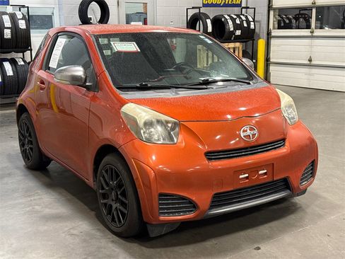 Used 2012 Scion iQ image 3