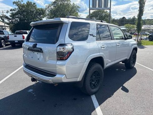 Used 2021 Toyota 4Runner TRD Off-Road Premium w/ Moonroof Package AWD/4WD image 6