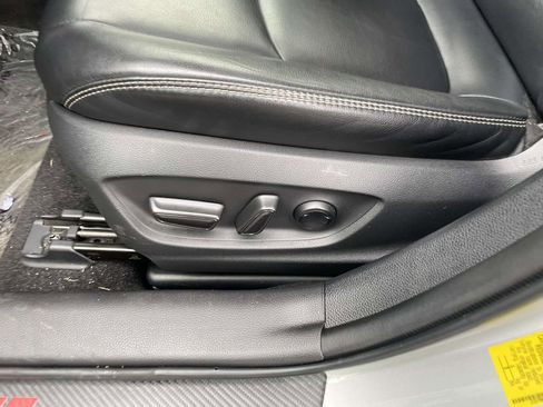 Used 2022 Toyota Corolla XLE image 35