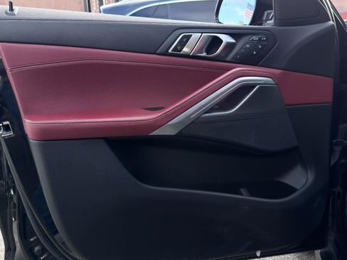 Used 2022 BMW X6 xDrive40i w/ M Sport Package image 11