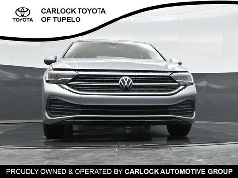 Used 2024 Volkswagen Jetta SE w/ Panoramic Sunroof Package FWD image 44