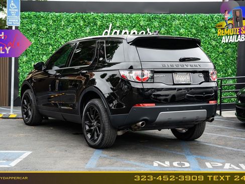 Used 2017 Land Rover Discovery Sport SE AWD/4WD image 7