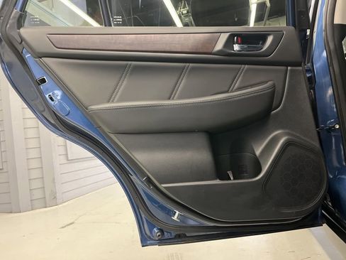 Used 2019 Subaru Outback 2.5i Limited w/ Popular Package #2 image 28