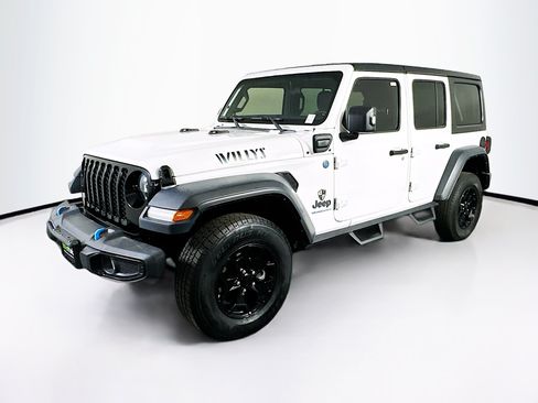 Used 2023 Jeep Wrangler Unlimited w/ Convenience Group AWD/4WD image 3