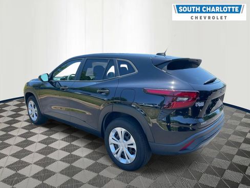Used 2024 Chevrolet Trax LS FWD image 6