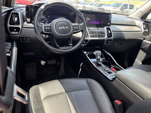 Used 2023 Kia Sorento SX AWD/4WD image 18
