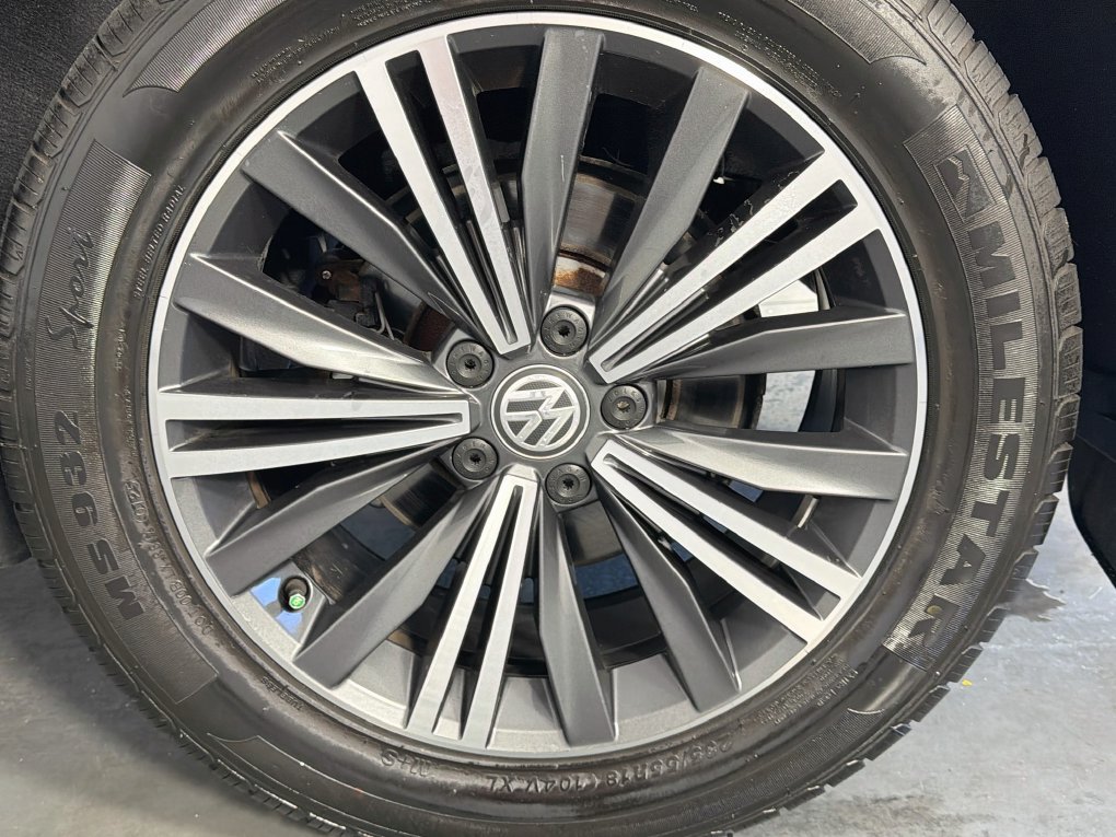 Used 2019 Volkswagen Tiguan SEL FWD image 30