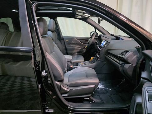 Certified 2025 Subaru Forester Wilderness w/ Wilderness Package image 40