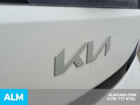 Used 2024 Kia Soul LX image 10