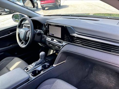 Used 2026 Toyota Camry LE FWD image 14
