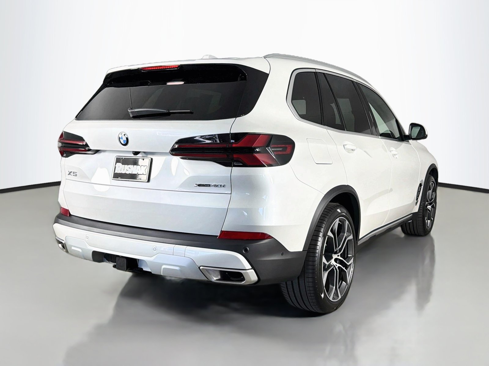 Used 2026 BMW X5 xDrive40i w/ Premium Package AWD/4WD image 7