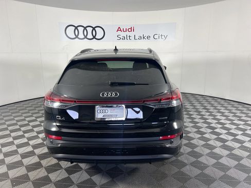 Used 2024 Audi Q4 e-tron Premium w/ Convenience Package image 4