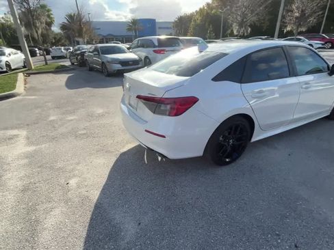 Used 2024 Honda Civic Sport image 2