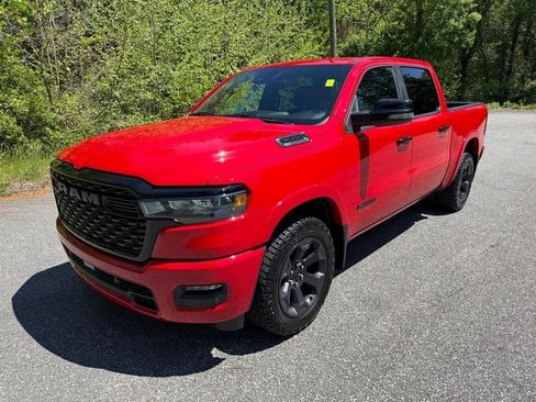 Used 2025 RAM 1500 Big Horn AWD/4WD image 2