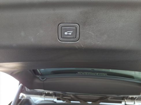 Used 2023 Chevrolet Tahoe Premier w/ Advanced Technology Package image 8