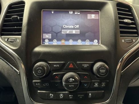 Used 2018 Jeep Grand Cherokee Limited image 8