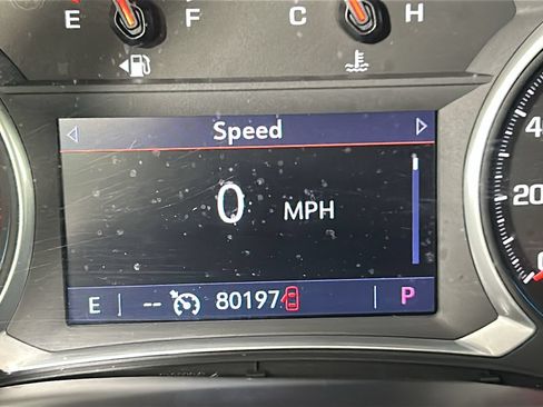 Used 2022 Chevrolet Traverse LT FWD image 22