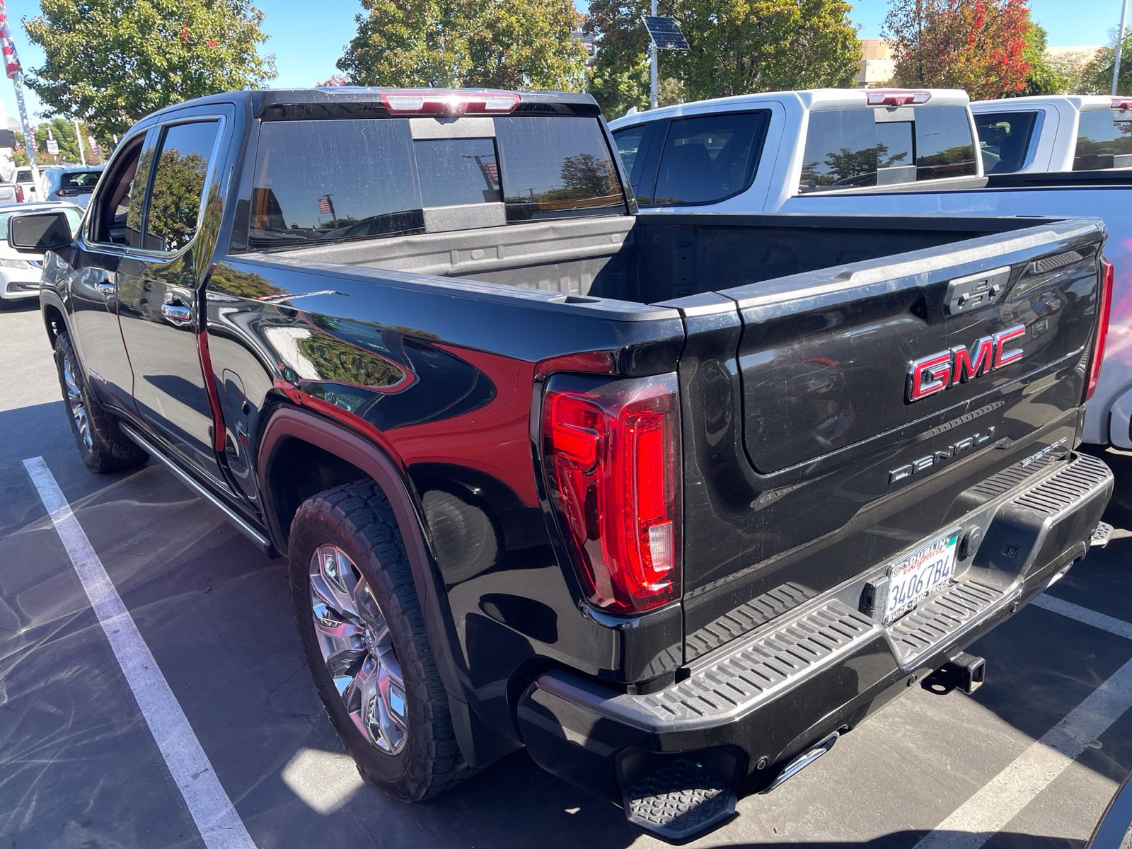 Used 2024 GMC Sierra 1500 Denali AWD/4WD image 2