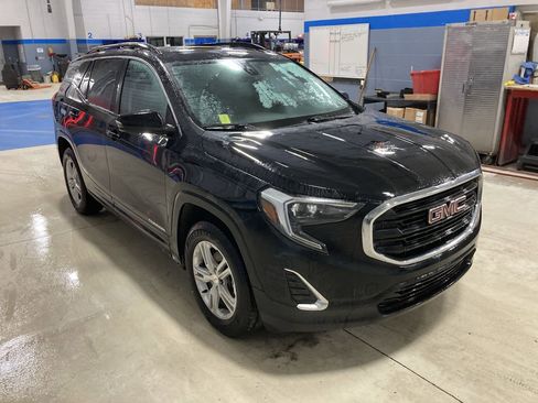 Used 2021 GMC Terrain SLE w/ Driver Convenience Package image 1