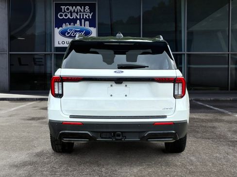 Used 2025 Ford Explorer ST-Line w/ Premium Package AWD/4WD image 4