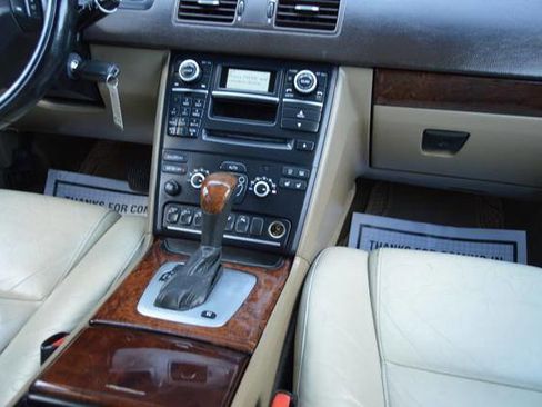 Used 2014 Volvo XC90 3.2 w/ Climate Package image 22