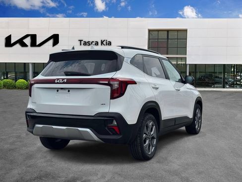 Used 2024 Kia Seltos S AWD/4WD image 4