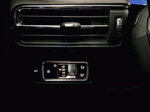 Used 2021 Lincoln Corsair Reserve w/ Equipment Group 201A AWD/4WD image 30