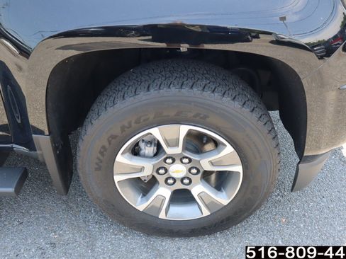 Used 2020 Chevrolet Colorado Z71 AWD/4WD image 11