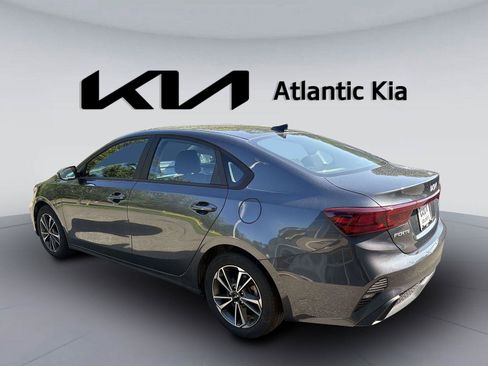 Certified 2023 Kia Forte LXS w/ LXS Technology Package FWD image 10