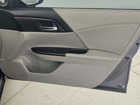 Used 2014 Honda Accord EX-L image 30