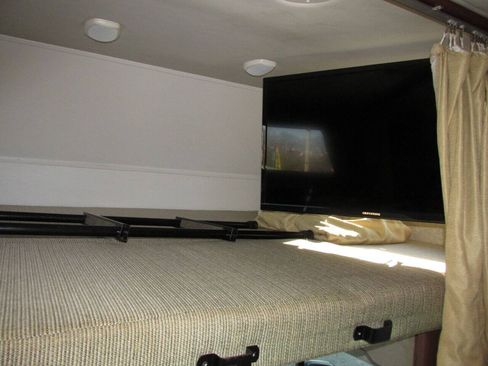 Used 2013 Mercedes-Benz Sprinter 3500 image 44