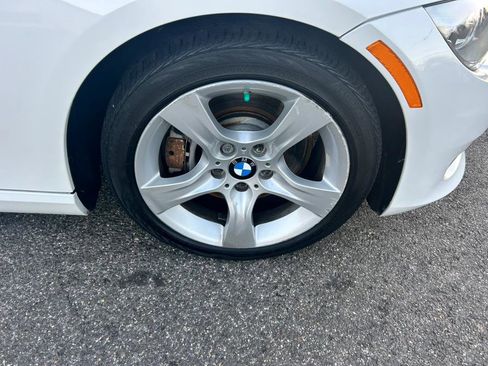 Used 2013 BMW 335i Convertible image 13