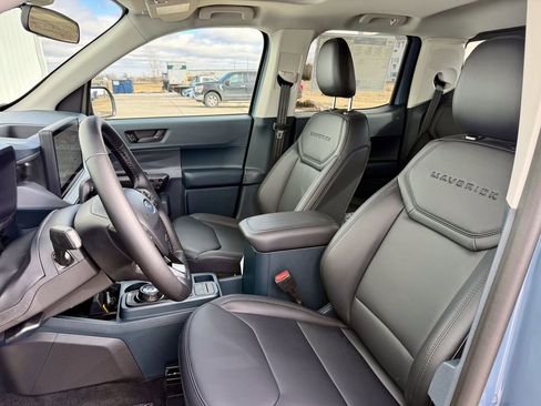 New 2026 Ford Maverick Lariat w/ Black Appearance Package image 10