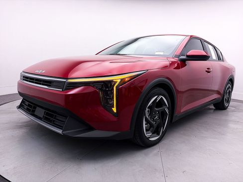 Certified 2025 Kia K4 EX image 11