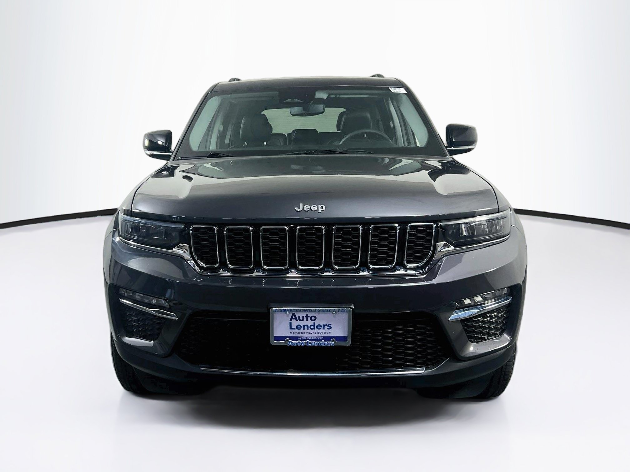 Used 2023 Jeep Grand Cherokee Limited AWD/4WD image 2