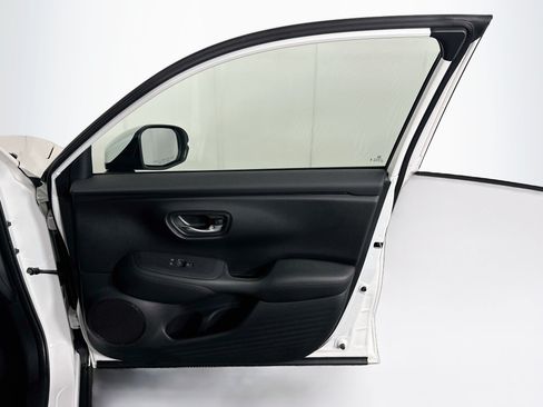 Used 2024 Honda HR-V LX image 29