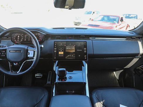Used 2024 Land Rover Range Rover Sport AWD/4WD image 12