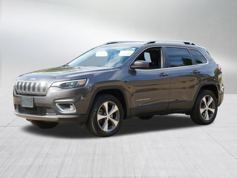 Used 2019 Jeep Cherokee Limited AWD/4WD image 3