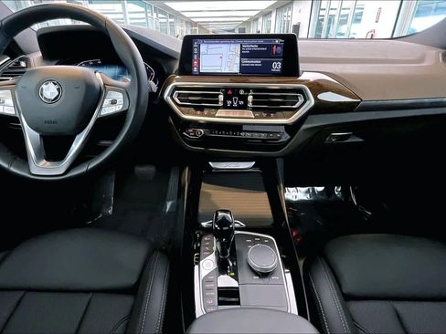 Used 2024 BMW X3 xDrive30i w/ Parking Assistance Package image 15