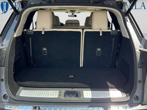 Used 2022 INFINITI QX60 Luxe w/ Cargo Package FWD image 9